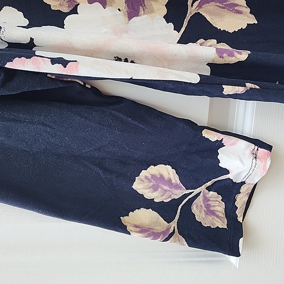 Bobbie Brooks size large Dark Navy Floral Dress – Long Sleeve Above-Knee Style - Picture 4 of 9